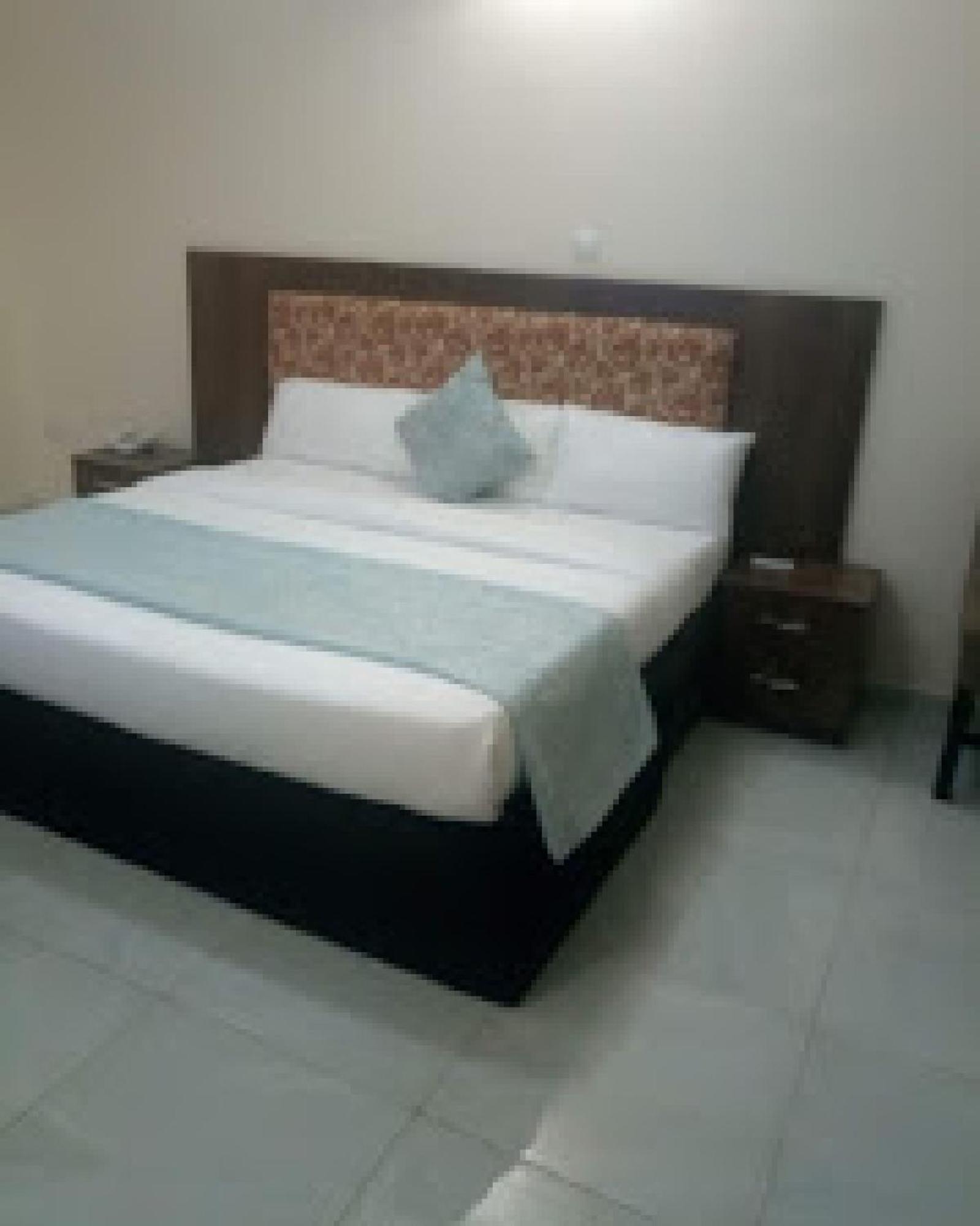 Room In Lodge - Bayse One Premium Hotel Ibadan Exterior foto