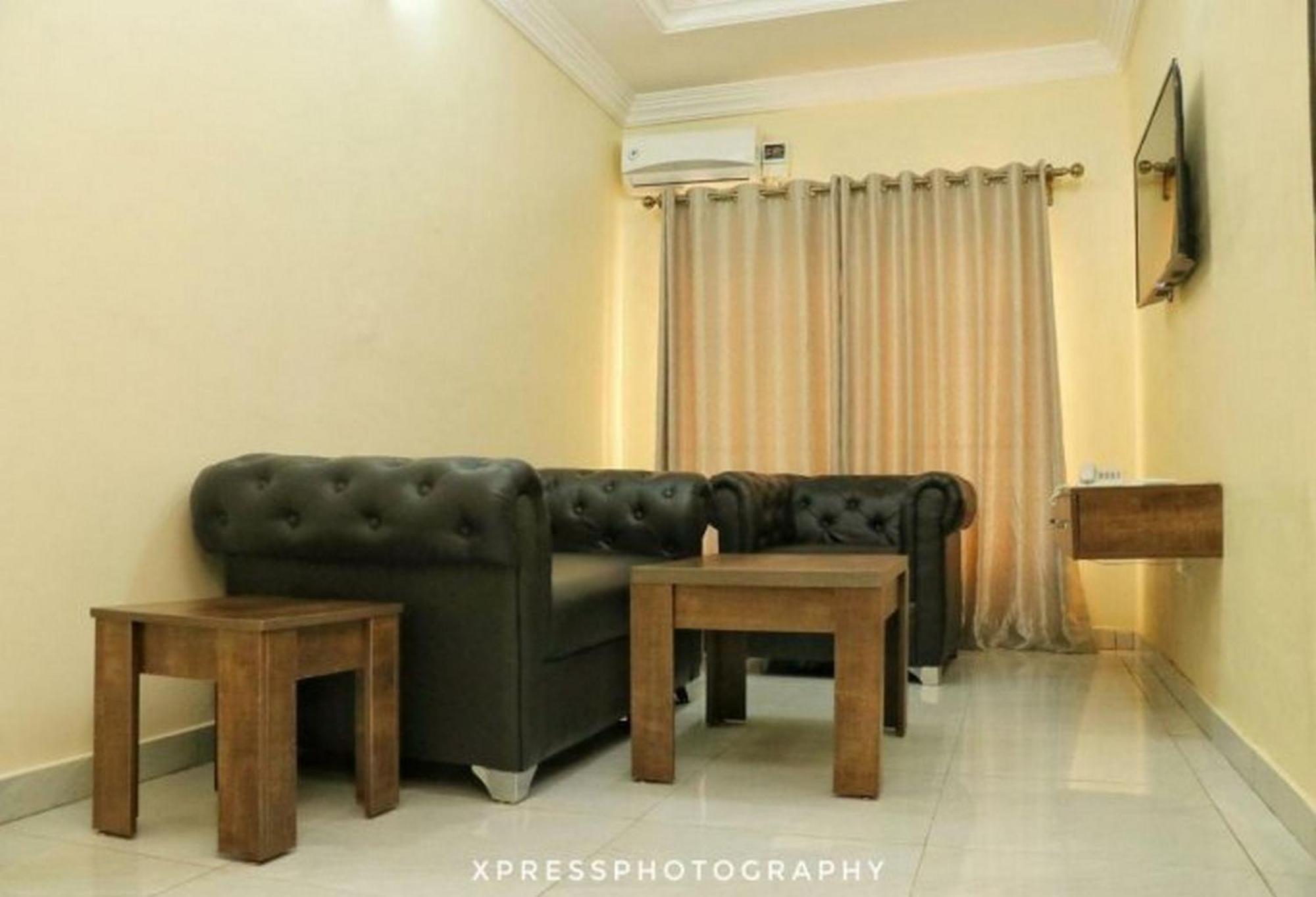 Room In Lodge - Bayse One Premium Hotel Ibadan Exterior foto